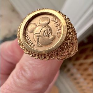 MICKEY MOUSE Collector Ring